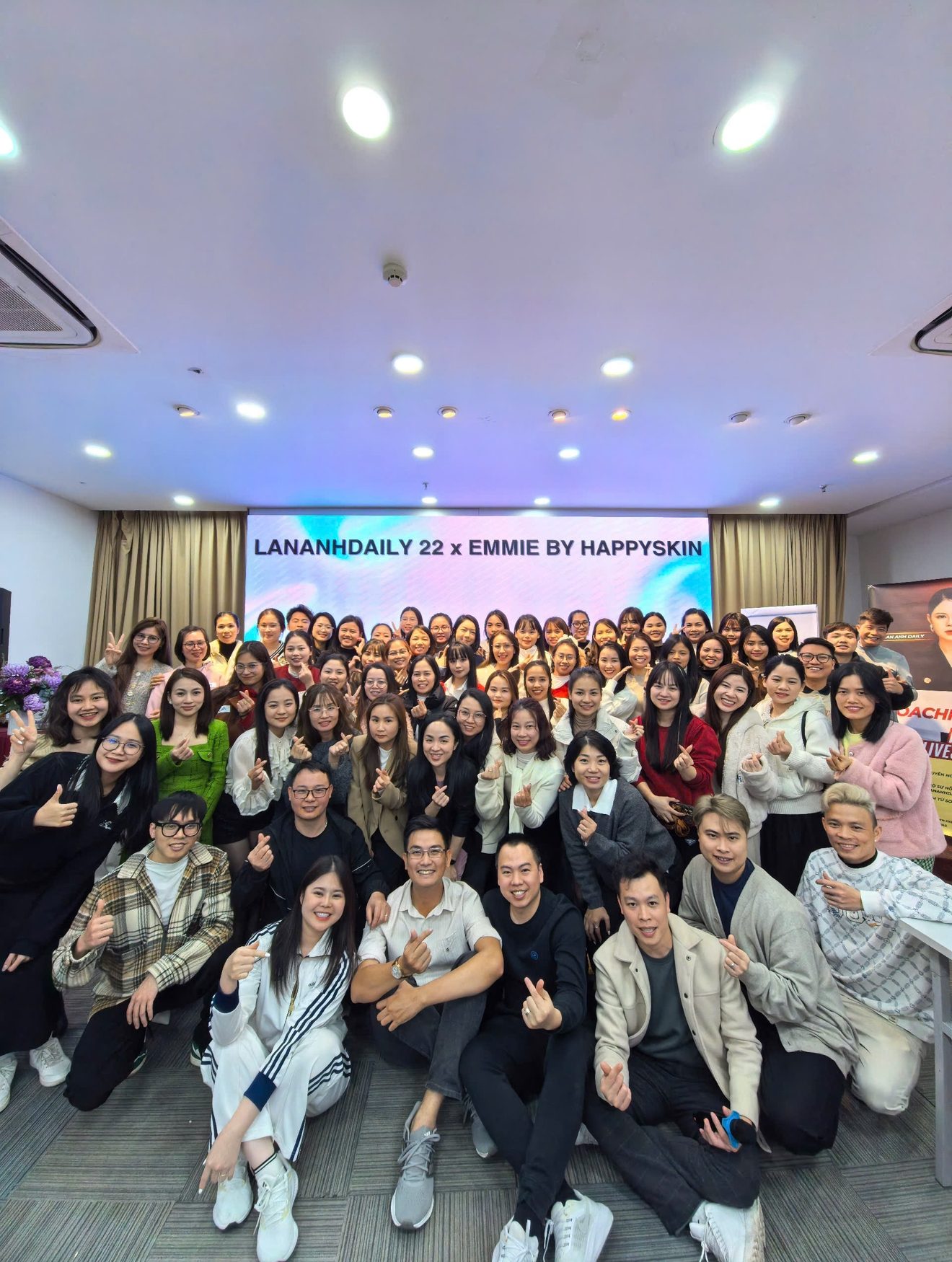 Một buổi đào tạo tiếp thị liên kết đông học viên của Miota